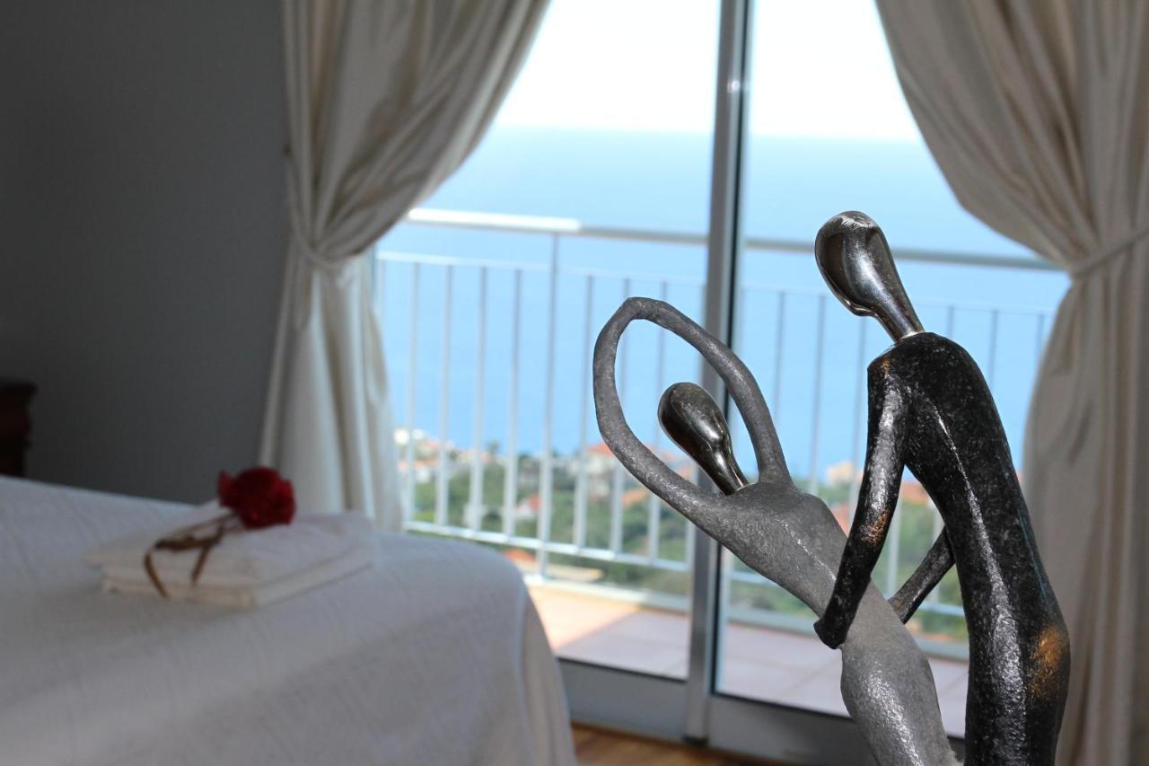 Villa Abreu - A Wonderful Ocean View Calheta  Exterior photo