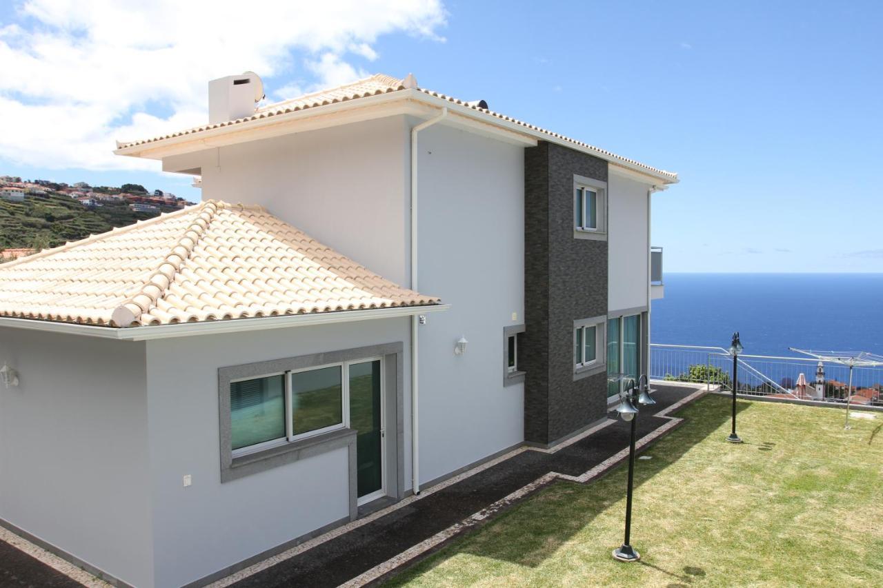 Villa Abreu - A Wonderful Ocean View Calheta  Exterior photo